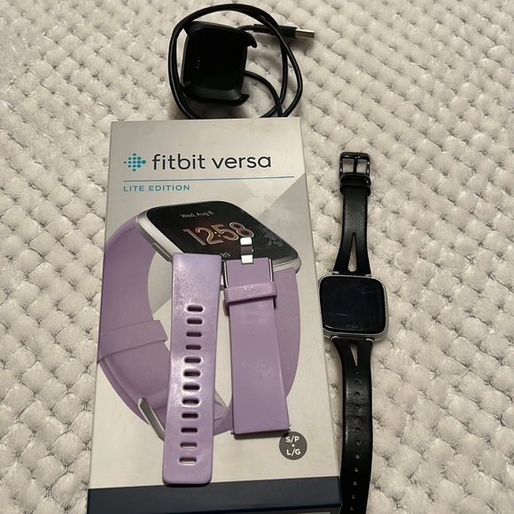 Smartwatch Fitbit Versa Weather Setup Weather App How To Set Up